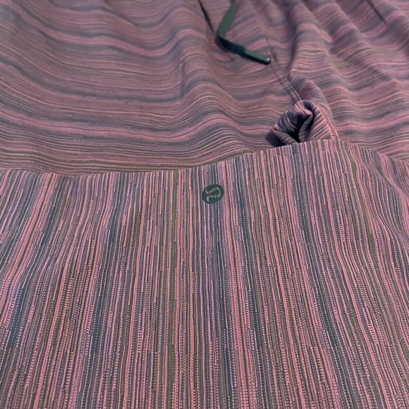 Lululemon pants - Picture 3 of 8